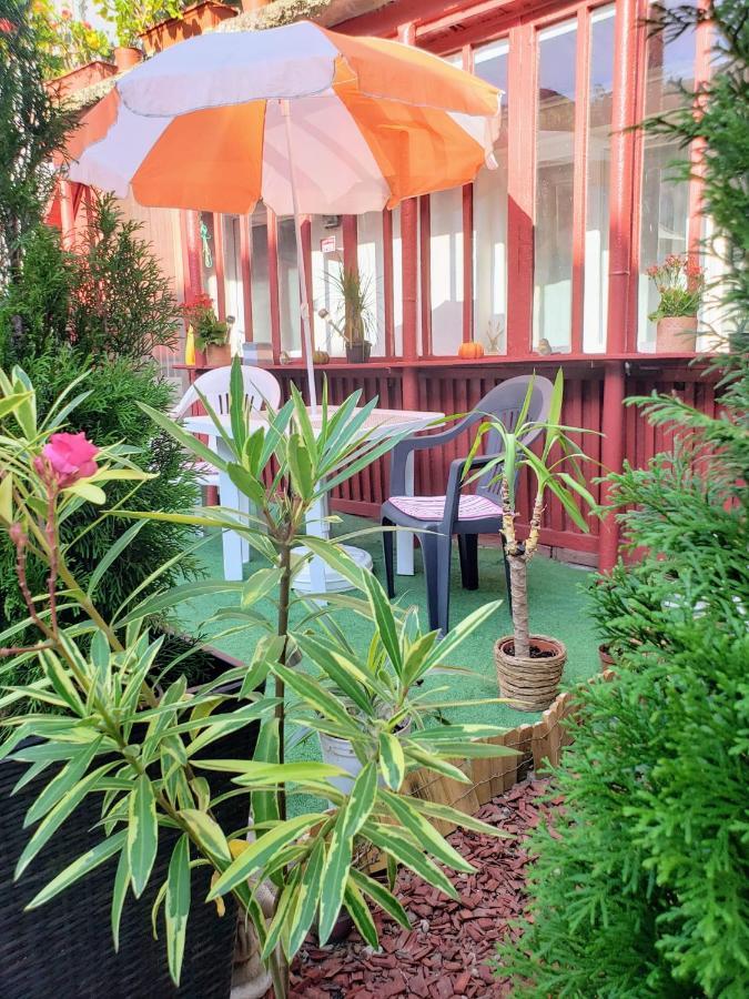 Cosy Studio-House With Terrace Targu Mures Ngoại thất bức ảnh